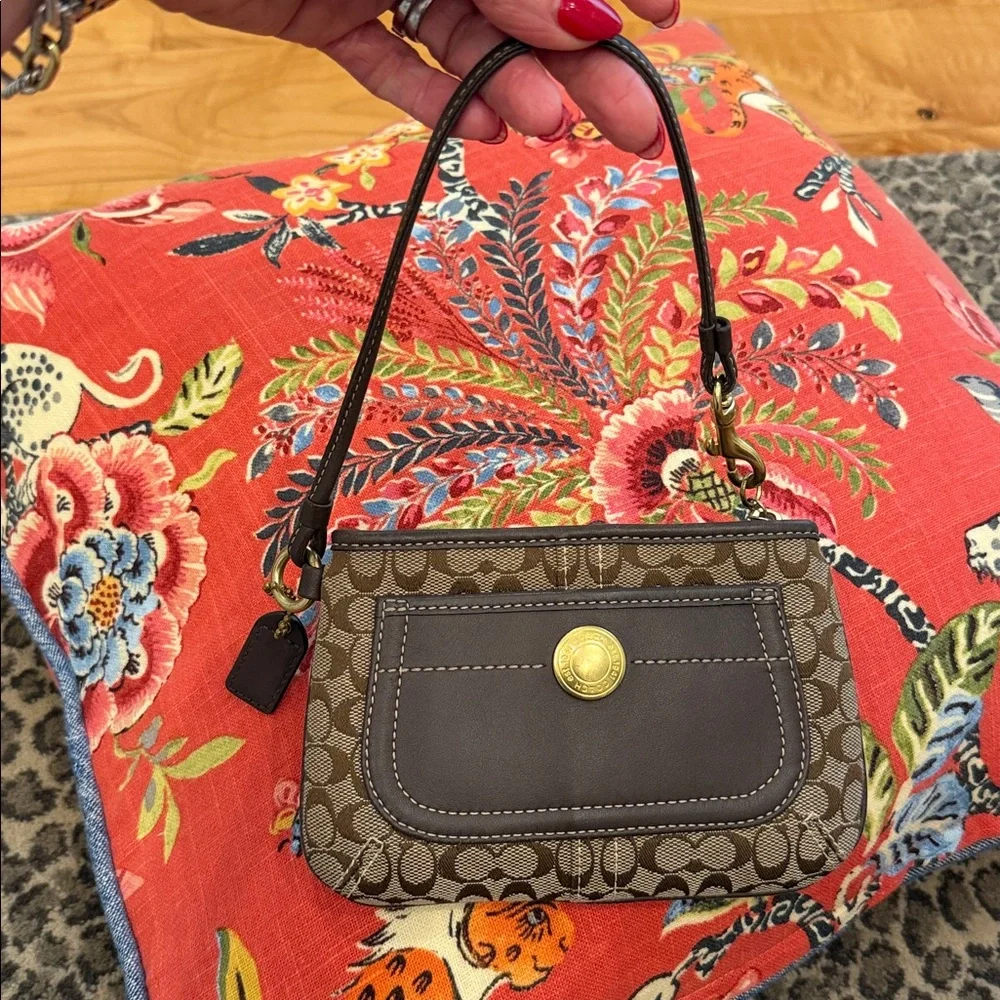 COACH Signature Canvas Wristlet Brown Leather Trim Zip Pouch Clutch small! Y2K!!